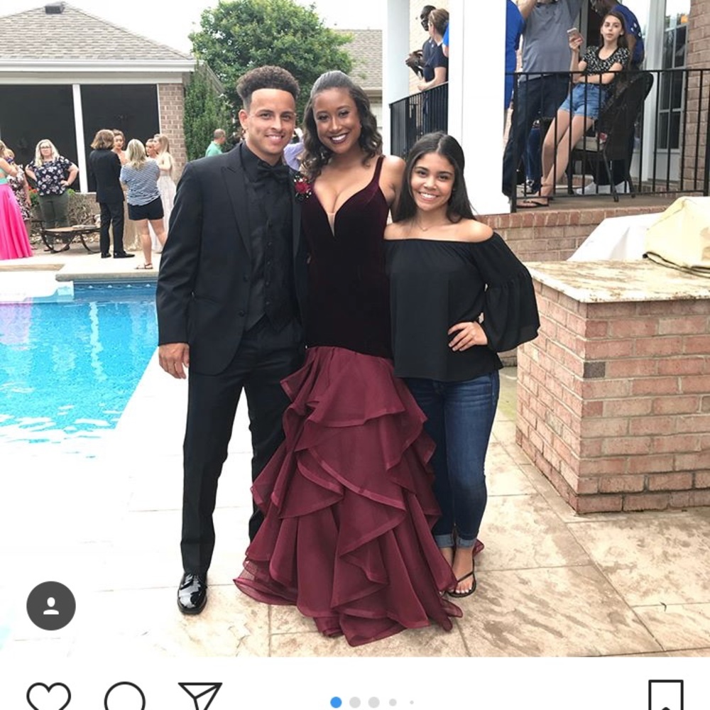 Prom dress - Picture 3 of 3